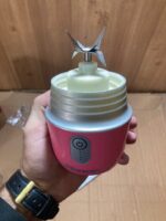 Imported Rechargeable Portable 420ml Blender with 6 Blades - Portable Blender with USB Charger - Rechargeable Portable Blender for Shakes & Juices - 420ml Personal Smoothie Maker - Image 5